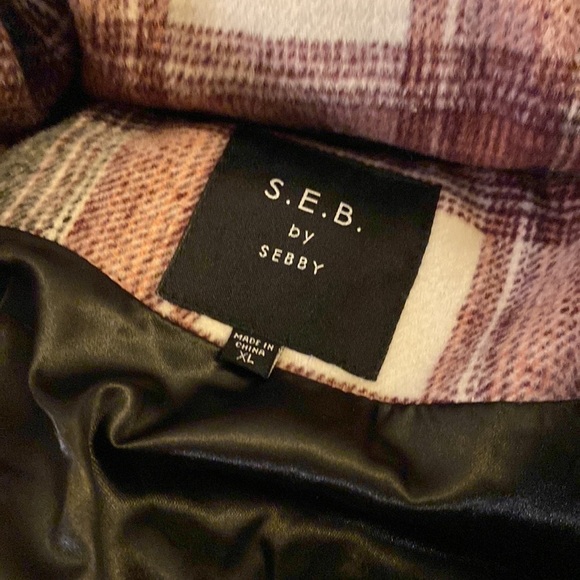 Women's Faux Wool Puffer Jacket - S.E. B.
By SEBBY White-Wn X-Large - Picture 11 of 11